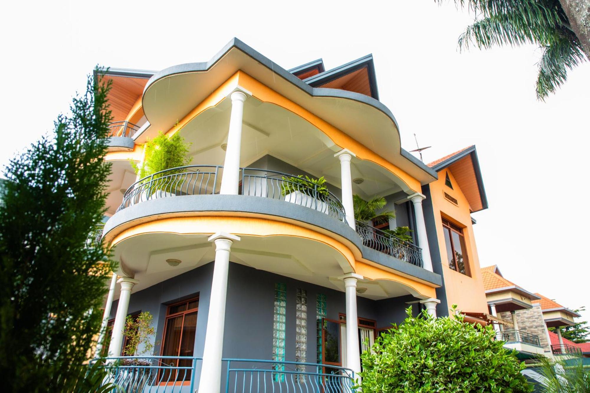 The Vibrant Lodge Gacuriro Kigali Eksteriør billede