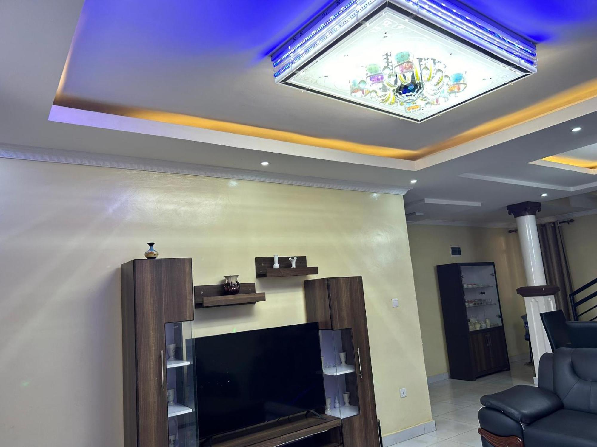 The Vibrant Lodge Gacuriro Kigali Eksteriør billede